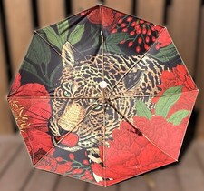 Folding Umbrella With Wooden Handle, 8 Strong Reinforced Ribs