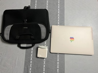 MacBook Pro 2015 15'' LOADED - i7 2.8GHz - 16GB RAM - 2TB SSD - R9 M370X - & More