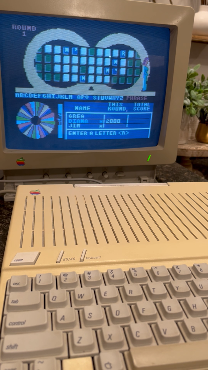オフィス家具 Apple-y VTG Apple IIc Computer Model A2S4100 Monitor Image Writer Apple
