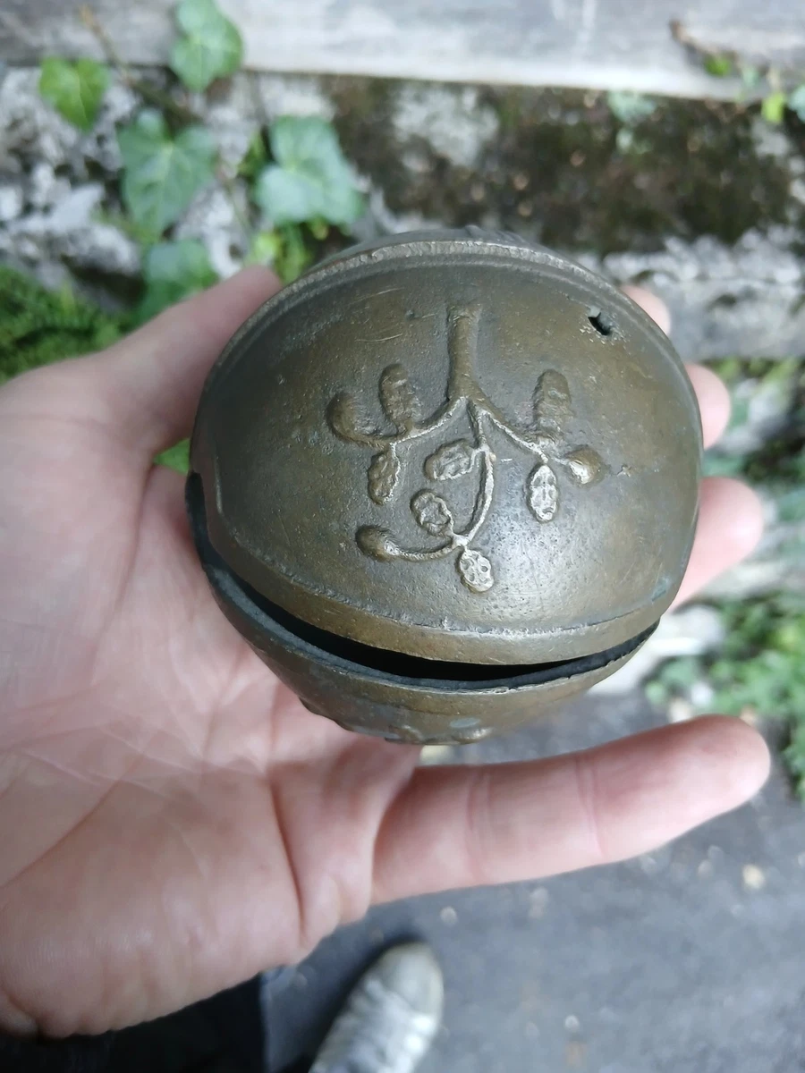 Ancien Grelot Romain Pisteur En Cuivre - Pour Chien De Chasse Ou Collier De Cheval