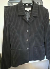 Le Suit Women's Black Pin Stripe Skirt Suit 10 Business Office Worn Once A802