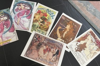 Alphonse Mucha: Taschen Postermappe, 5 von 6 Postern in gutem Zustand, Ungerahmt