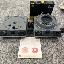 2 Kodak Ektagraphic III AMT Carousel Slide Projectors 1 Remote