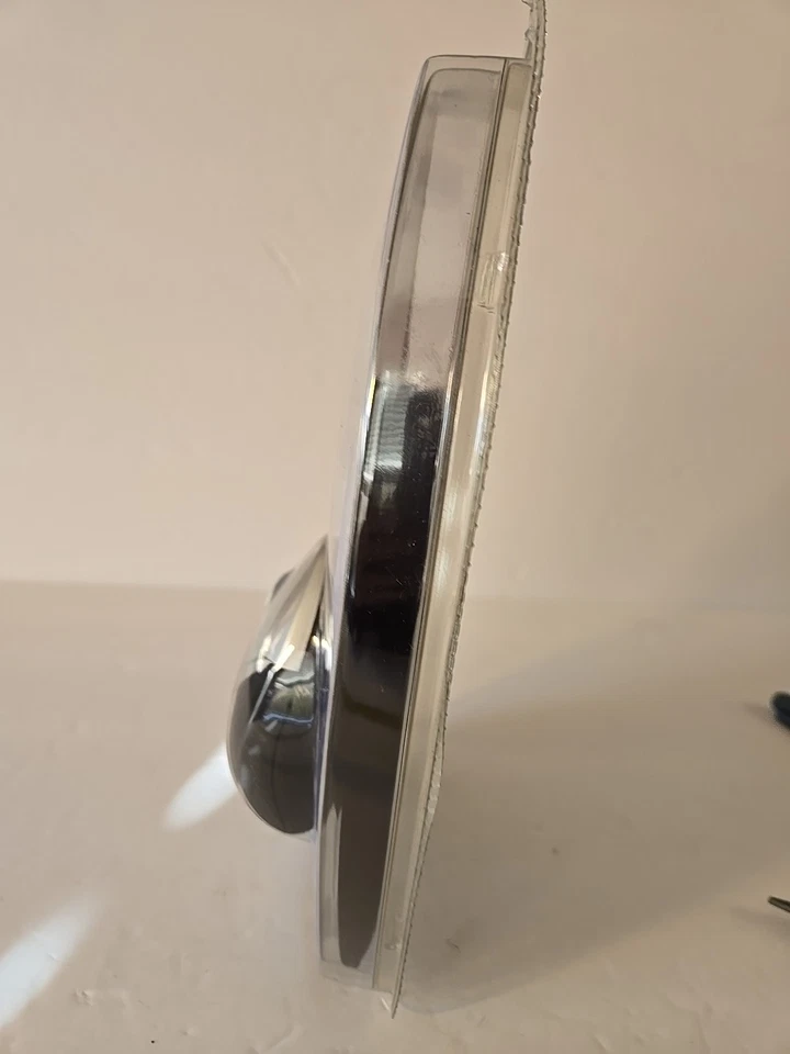 Targus Ultra Portable Laptop Mouse Mini Optical Wireless Mouse New PAWM004Y01U - Image 4 of 4