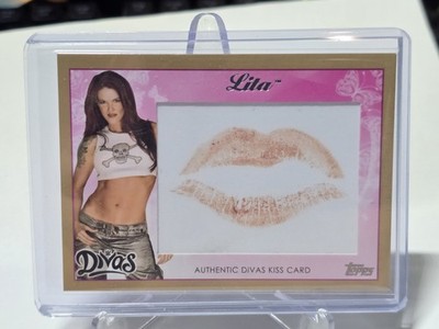 LITA WWE HOF LEGEND 2015 TOPPS DIVAS RARE KISS CARD. GOLD 3/10   