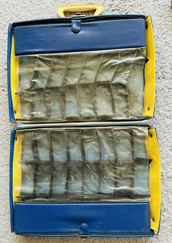 OFFICIAL MATCHBOX COLLECTORS CASE 1966 #41 - CAPACITY 48 CARS EMPTY - Picture 7 of 9