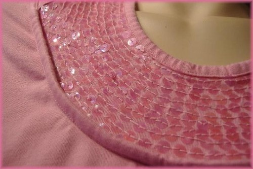 Maglia cotone rosa chiaro (M) manica corta - collo con paillettes - busto 36" - Foto 7 di 8