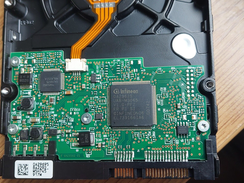 Hitachi Deskstar HDS721616PLA380 Internal SATA II Hard Drive 160GB 3,5” 7200RPM. - Picture 12 of 24