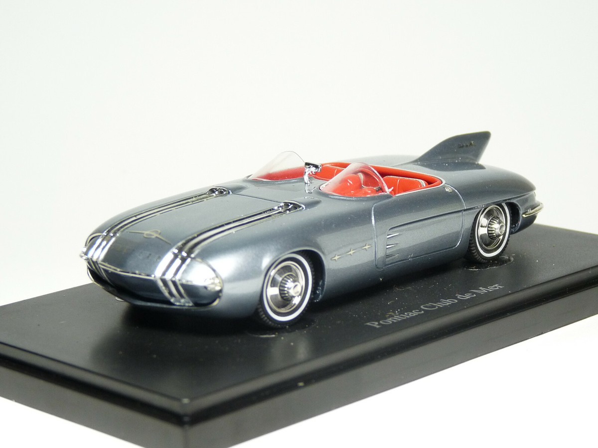 AutoCult 06046 1/43 1956 Pontiac Club de Mer Concept Resin Model