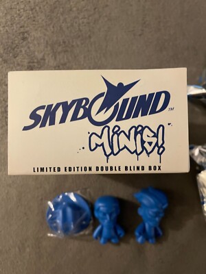 Skybound Mystery Minis BLUE SDCC Exclusive RARE! Walking Dead Invincible 