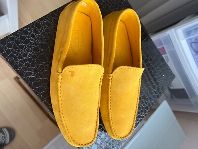 Tod s yellow, men s loafers Brand New .Very nice and stylish. European size.40 