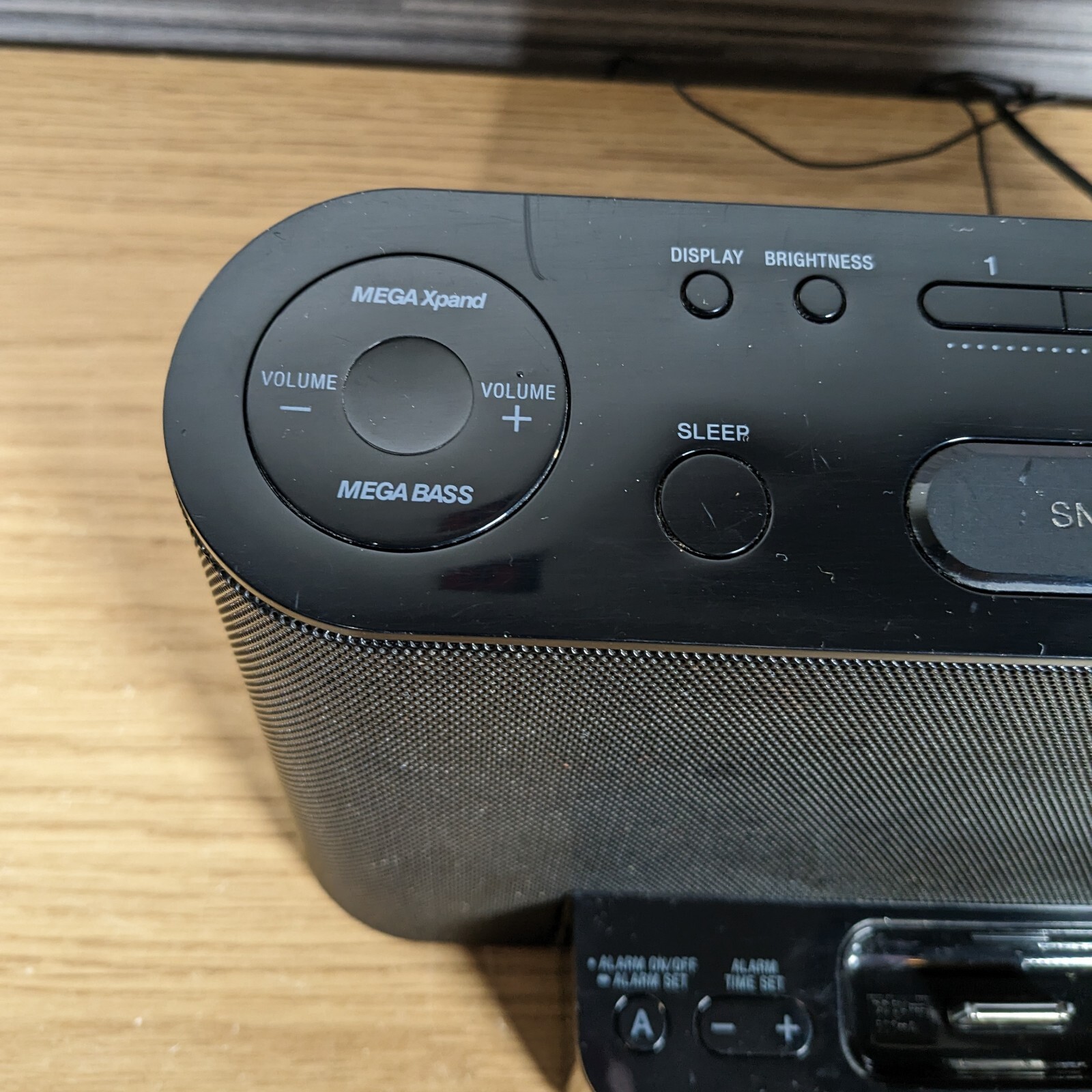 Sony XDRDS12iP DAB FM iPod AUX Input Speaker System Alarm Clock