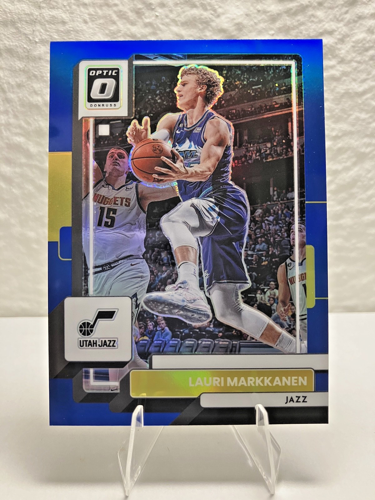 2022 Donruss Optic - #69 Lauri Markkanen - Blue Prizm /49