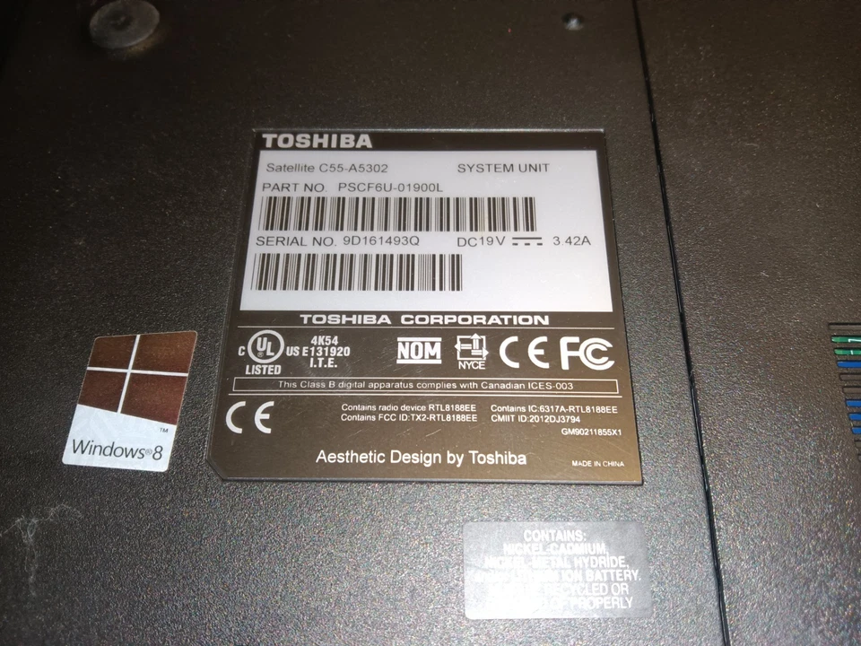 Toshiba Satellite C55-A5302 windows 8  - Image 3 of 3
