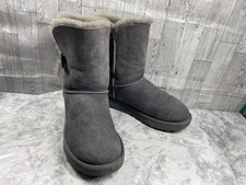 UGG Bailey Button II Boots Women 7M Shoes Gray Suede Shearling Line Snow Mid