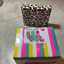 NWT BETSEY JOHNSON Plush Cozy Socks Gift Box 3 Pairs Multicolored, W 9-11 Large