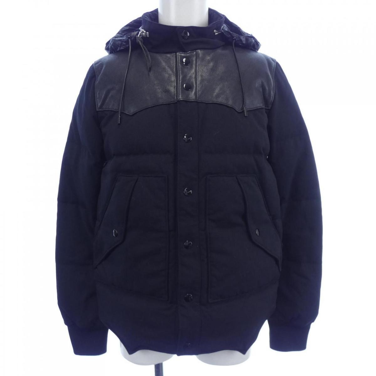 Piumino Saint Laurent nero taglia 44 lunghezza 28 pollici spalla 16 7 pollici ch 20 1 pollici