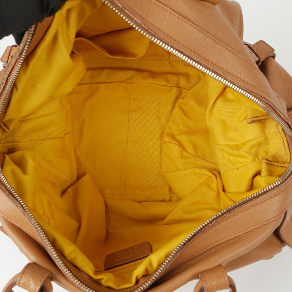 サページ21フルセットおまけ付き Salvatore Ferragamo 21 H153 Gancini Quilted Flap Crossbody