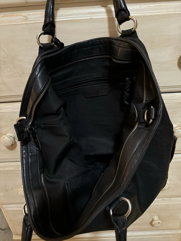 Hermosa bolsa de cuero negra ABRO con herrajes plateados Foto 3 de 4