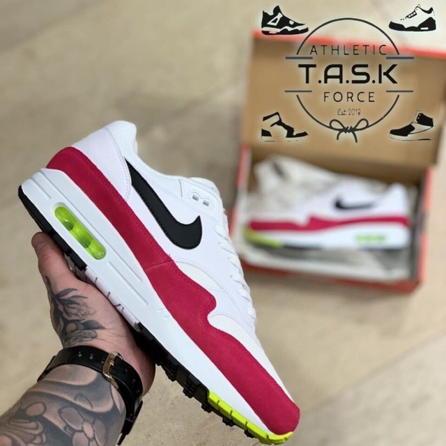 white black volt rush pink