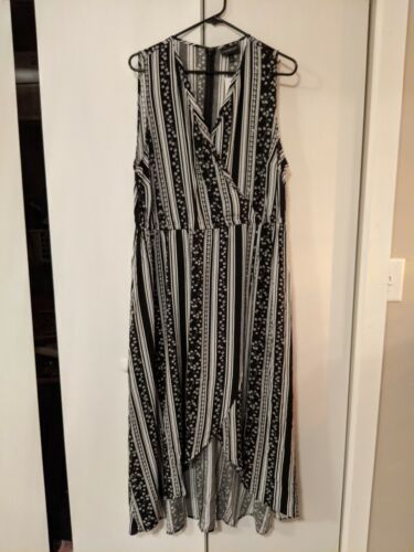 LANE BRYANT BLACK / WHITE SLEEVELESS FAUX-WRAP MIDI DRESS PLUS Sz 14 NWT