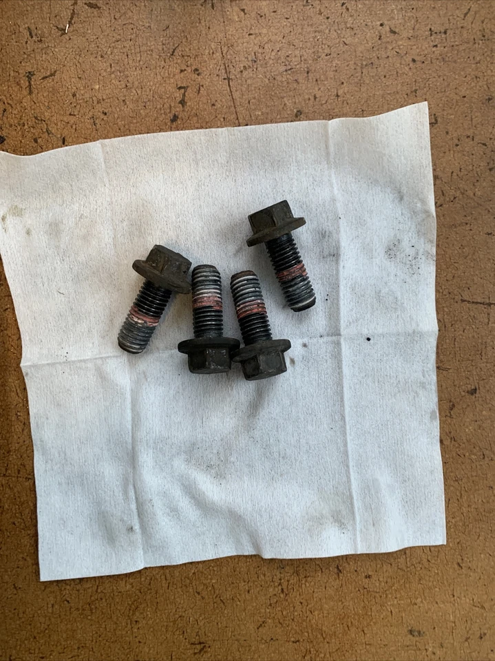 03-14 Pinza de freno delantera derecha e izquierda Volvo XC90 17" 30657307 30657303 OEM Foto 4 de 4