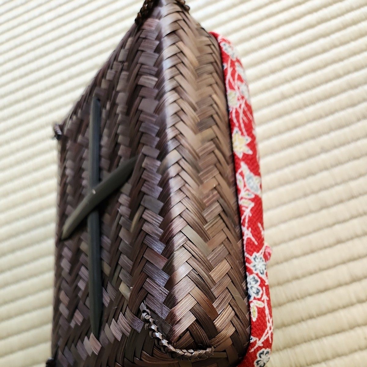 Drawstring bag floral pattern bamboo knitting red - image 6