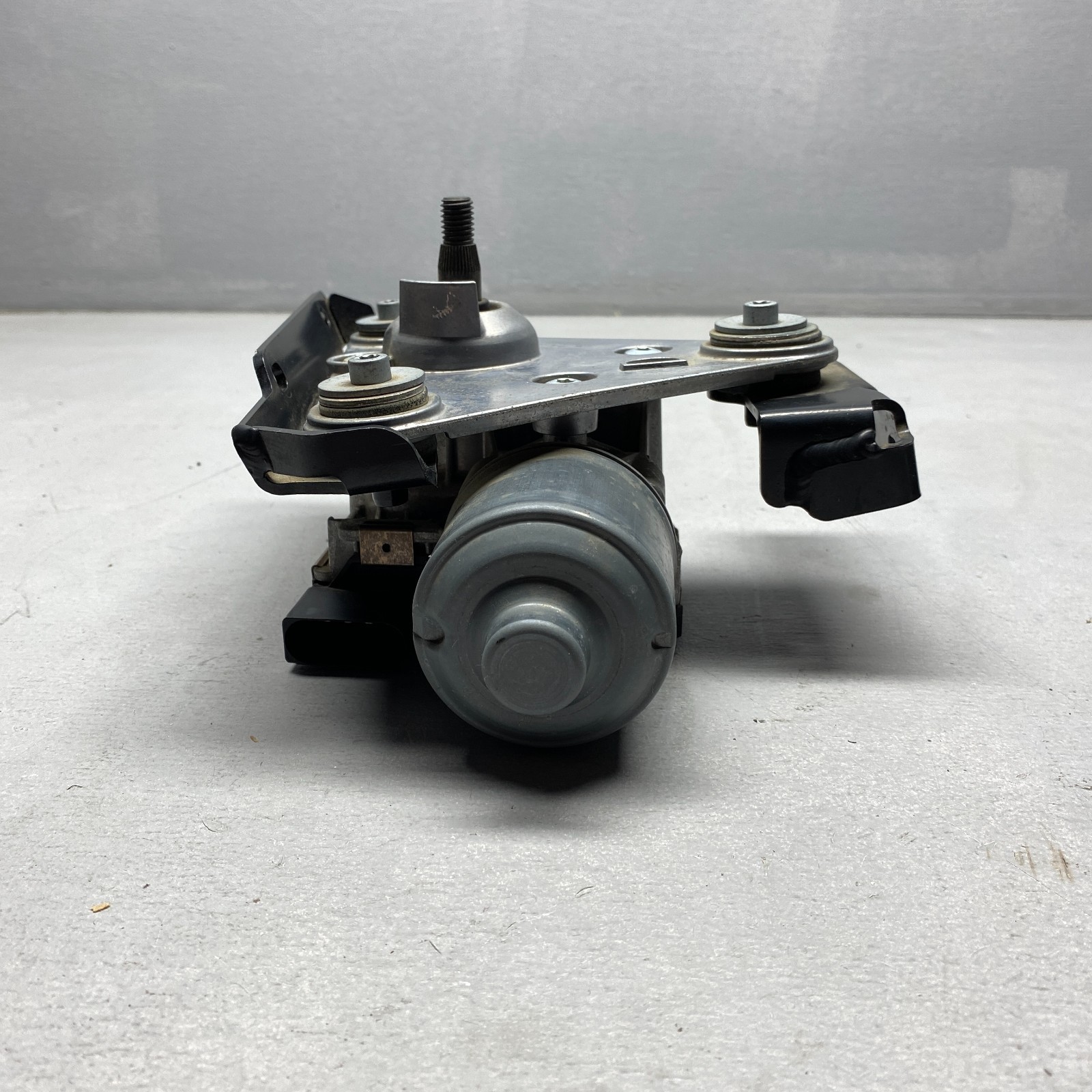 2019 Lamborghini Huracan LP580-2 Side Wiper Motor W/ Bracket 4T1955023A