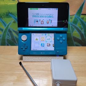 Clean Nintendo 3DS Aqua blue Console With Charger & Stylus Tested