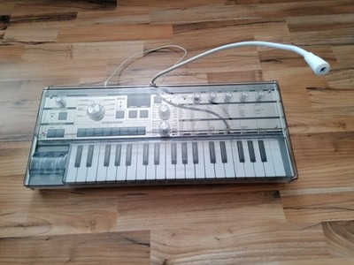 Korg - microKORG - Crystal - Synthesizer - +Tasche - + Decksaver - OVP