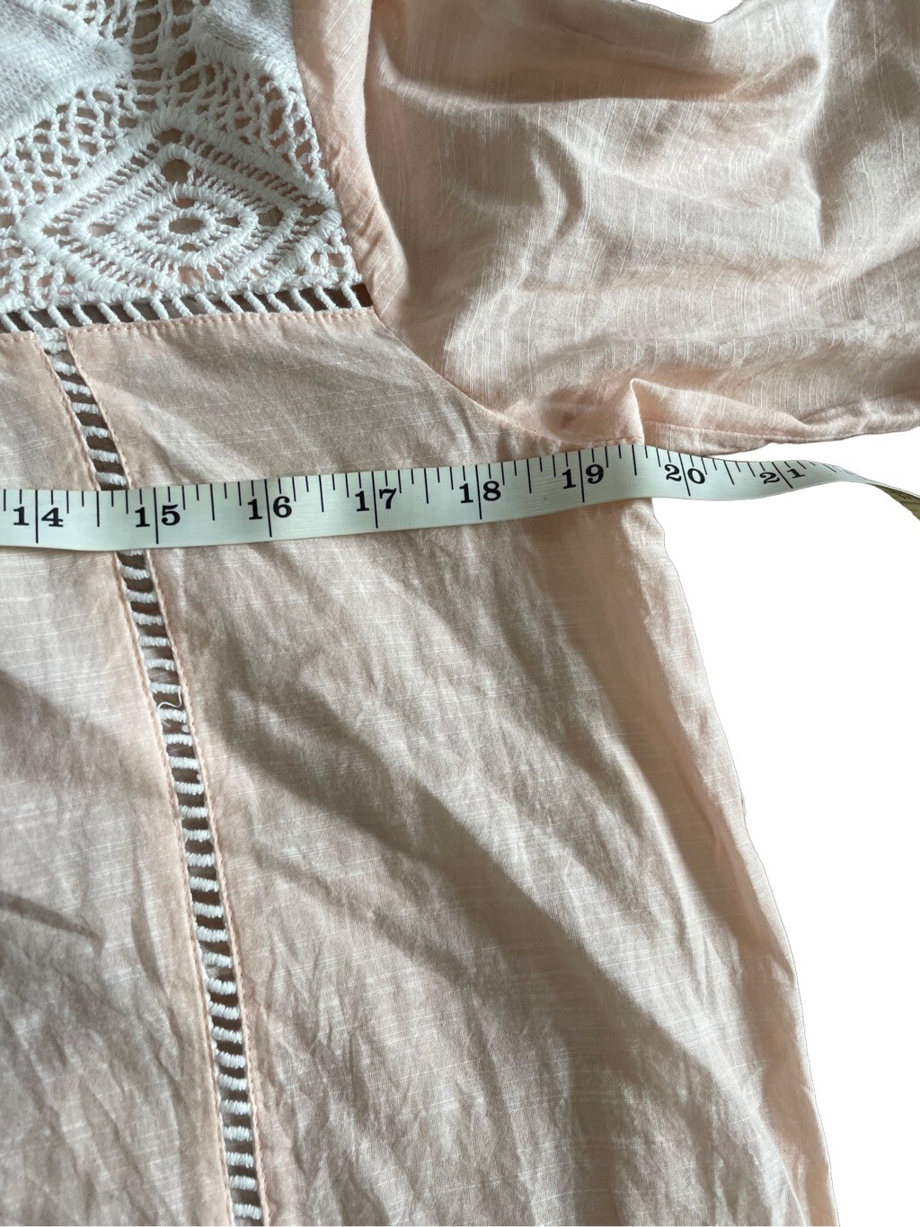 LOFT SOFT PEACH & WHITE CROCHET YOKE BELL SLEEVE COTT… Gem