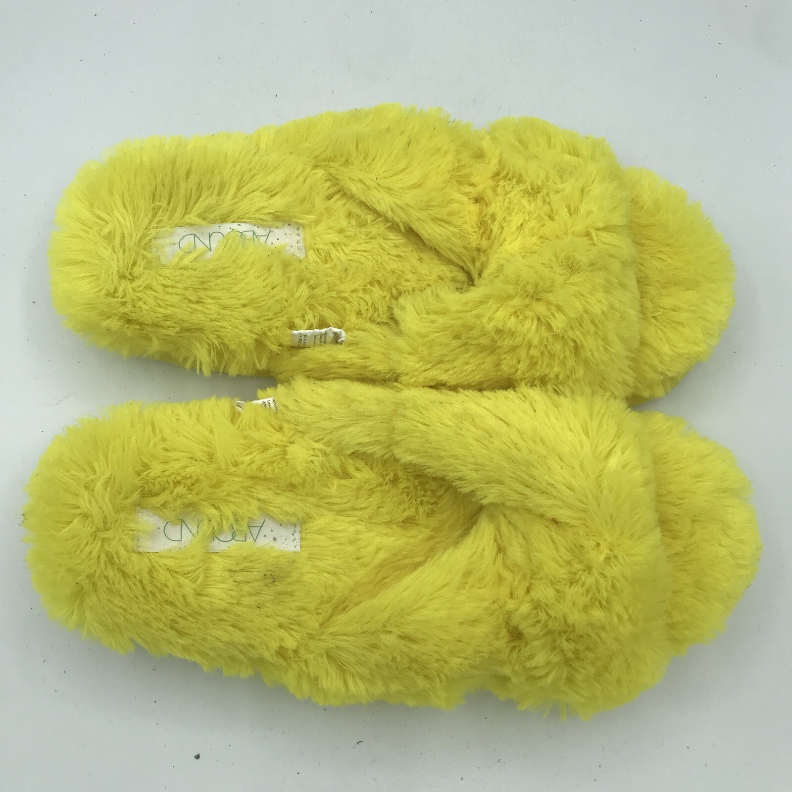 PANTOFOLA D’ORO Nordstrom Abound taglia S 5 6 ciabatte gialle peluche slip on tracolla comode usate in ottime condizioni