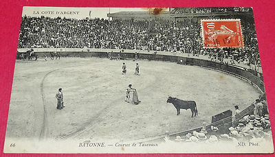 Arles Course de Taureaux Esagnole aux Arenes d'Arles à Arles - Cartorum