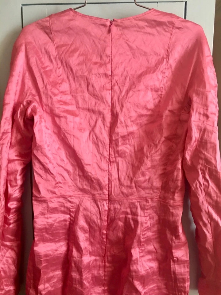 Carven дизайнерский новый Барби розовый металлический гофрированный атласный длинным рукавом платье размер 42 - Изображение 2 из 4