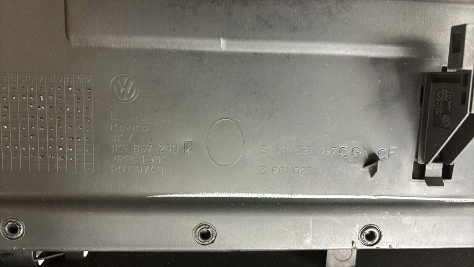 Оригинальный перчаточный ящик 2011-2016 Volkswagen Eos Golf R Gti Sportwagen - Изображение 4 из 4