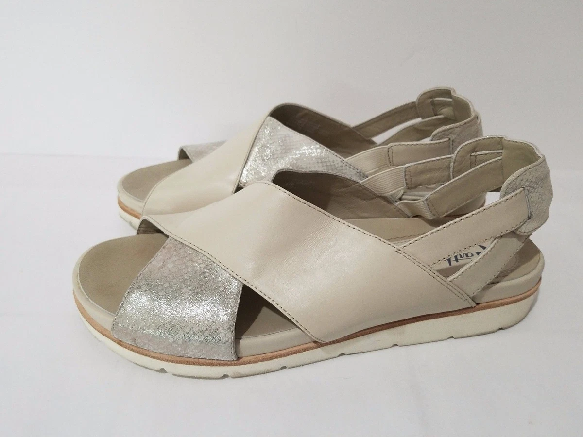 Earthies sandals deals