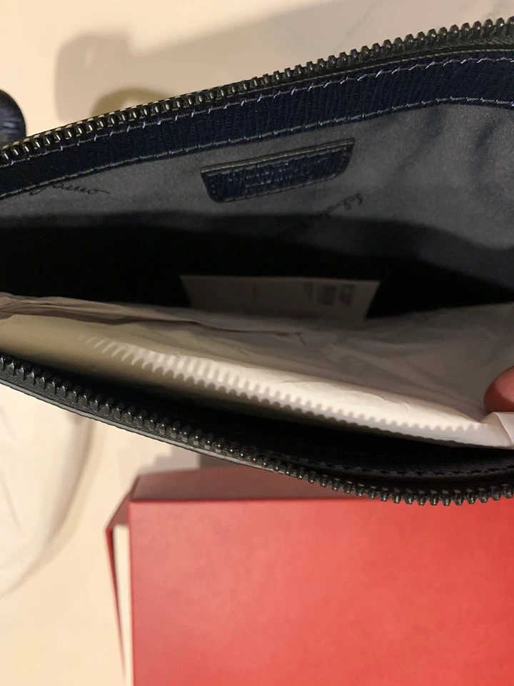 New Auth Salvatore Ferragamo Unisex Zip Blue Leather Document Holder Clutch $850 - Image 3 of 4
