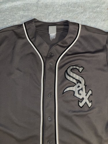 VTG Majestic Chicago White Sox Button Down Gray Sewn Jersey Mens Size 2XL - Picture 2 of 6