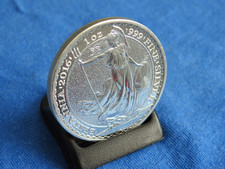 2016 Great Britain 1oz Silver Britannia £2 .999 Fine Silver BU Bullion Coin