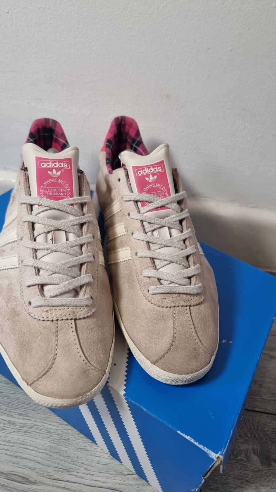 Adidas Originals Gazelle OG Trainers UK 6.5 Grey Suede Pink Tartan Lined 2013 image 2