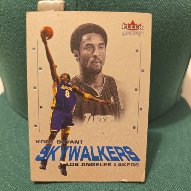 2001-02 Fleer Genuine - Skywalkers Kobe Bryant #4 SW