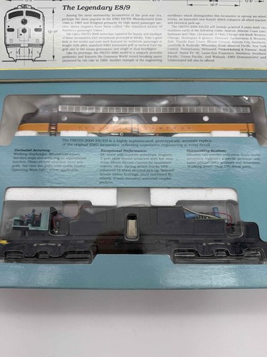 Locomotora diésel Life-Like Proto 2000 8712 HO E8/9 Illinois Central 4020 nueva en caja | Condition: New