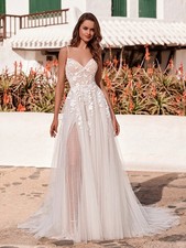 Enzoani Love Dove size 10 Color ivory ivory nude Retail$2,490