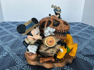 Disney Animal Kingdom Big Dig In The Boneyard Mickey Goofy Pluto Dinosaurs