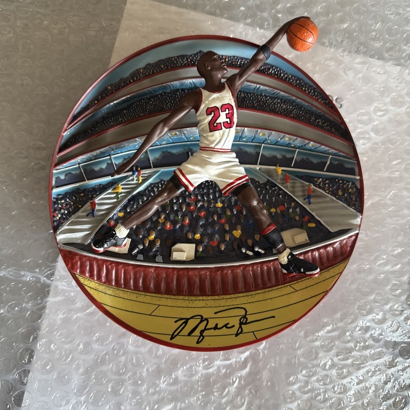 1997 Bulls Michael Jordan "Slam Jammer" 3D Collectors Plate Upper Deck