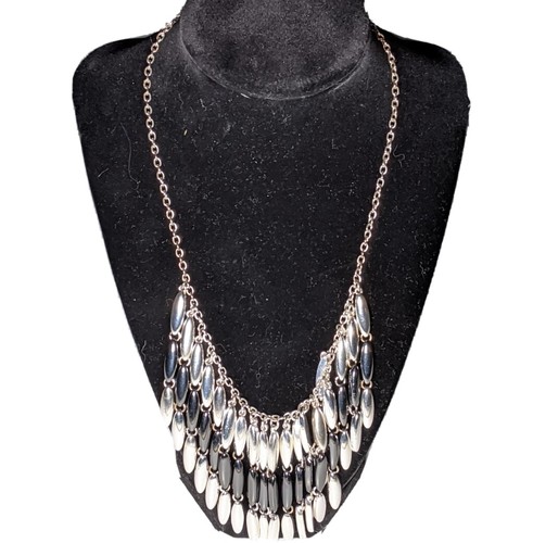 1976 Necklace LC Jewelry 
