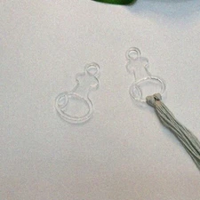 ClearThread Keeper: 30 Durable Acrylic Floss Drops with Ring for Easy Thread Org