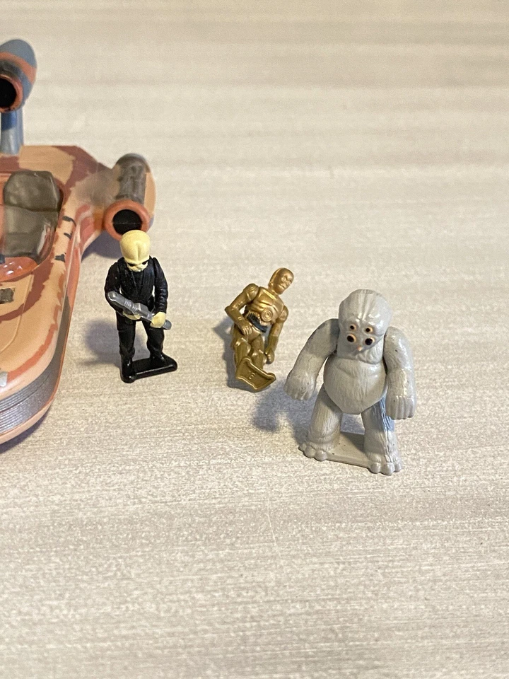 Micro Machines Star Wars Action Fleet Luke's Landspeeder W/ Figures 1995 - Image 4 of 4