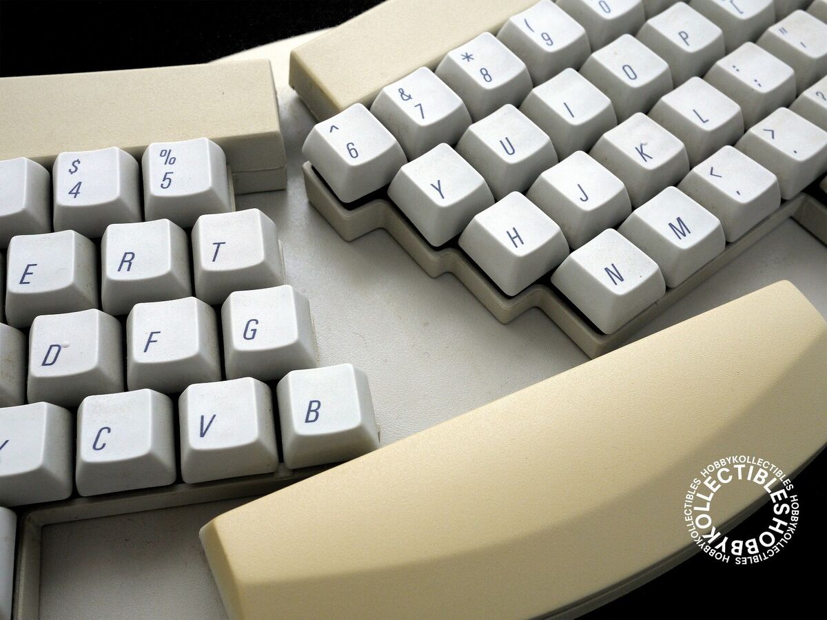 Apple Vintage Apple Adjustable Keyboard w/Box M1242LL/A Mega Apple Vintage Apple Adjustable Keyboard w/Box M1242LL/A Mega