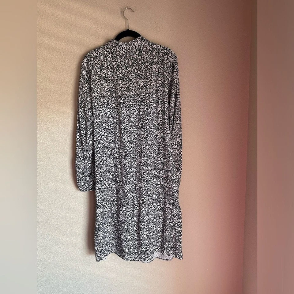 Isabella Oliver Connie Floral Print Maternity Dress - Image 3 of 4